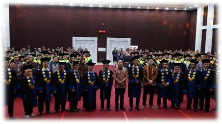 wisuda ak-tekstil solo